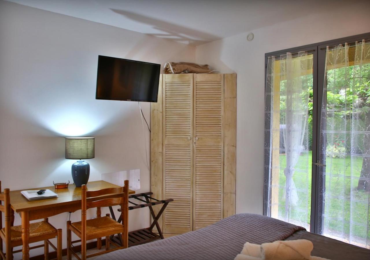 Beau Vallon - Gîte et Chambres d'Hôtes Pyrénées-Méditerranée - Pays Catalan Sahorre Exterior foto