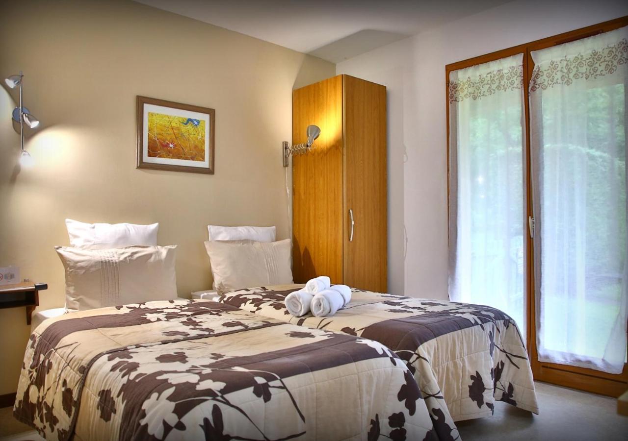 Beau Vallon - Gîte et Chambres d'Hôtes Pyrénées-Méditerranée - Pays Catalan Sahorre Exterior foto